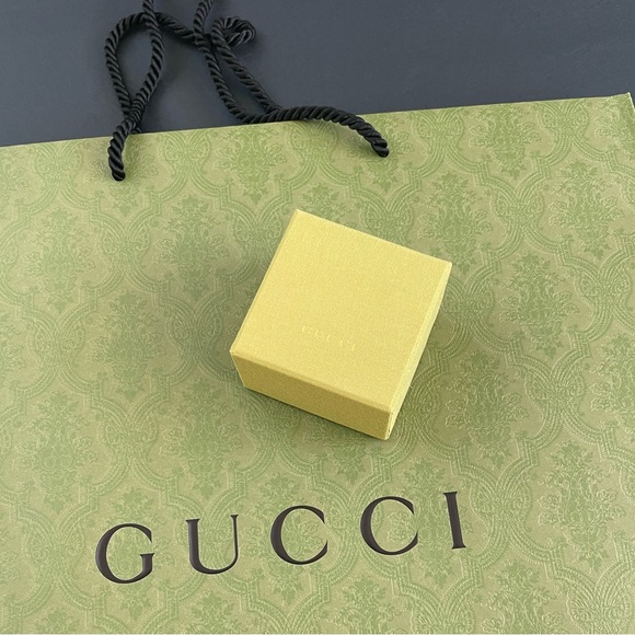 New GUCCI CRYSTAL INTERLOCKING G HAIR CLIP💚🌟 - Picture 10 of 10